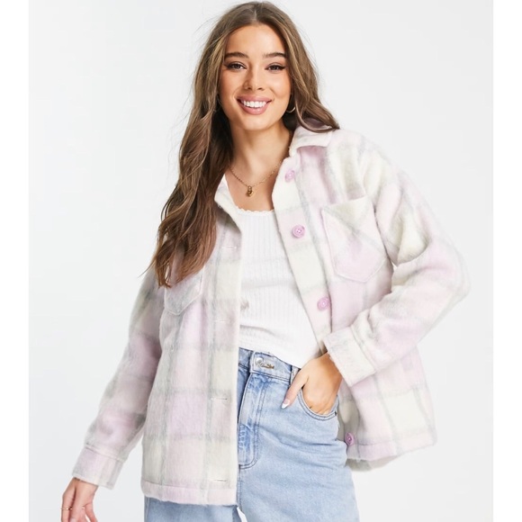 Size XL Hollister Oversized Cozy Plaid Shacket - Lilac - Picture 2 of 8